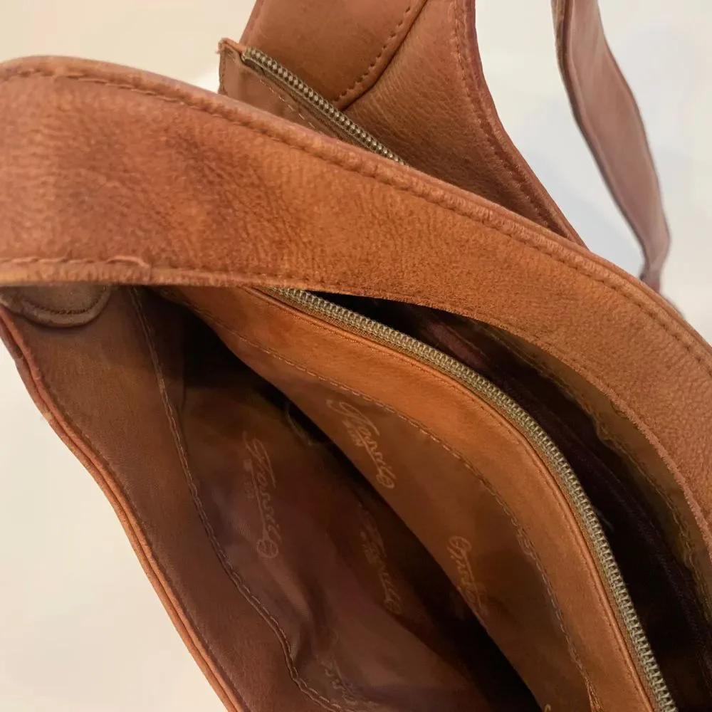 EUC Fossil Vintage Brown Leather Hobo Shoulder Bag‎ with Multiple Pockets